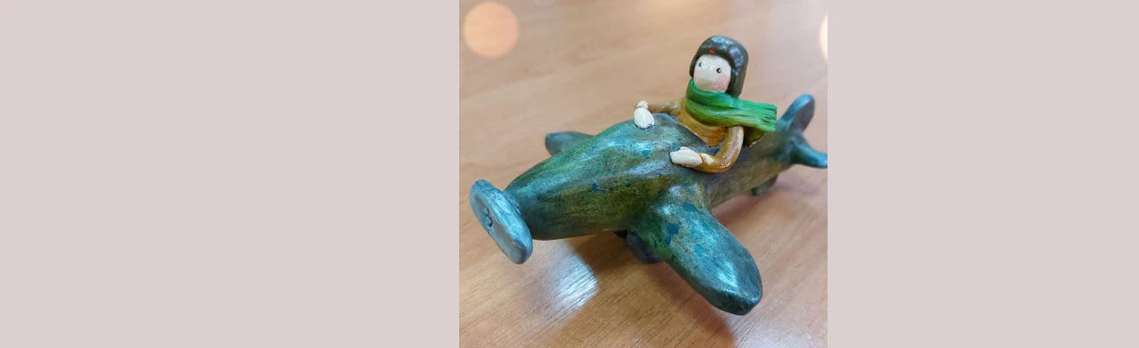 Постер Мастер-класс по лепке из глины "Отважный летчик" в Астрахани