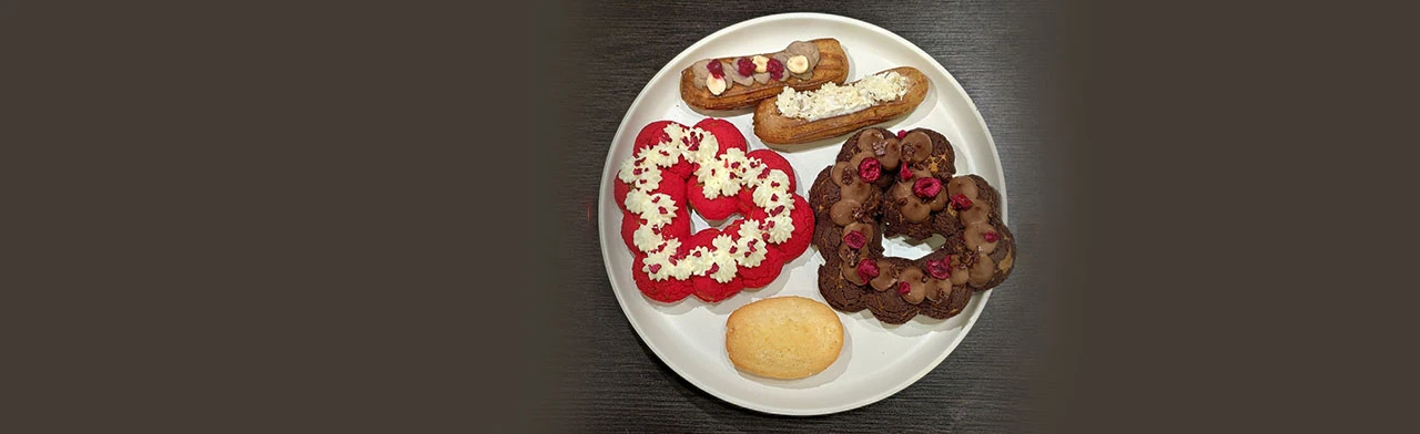 Постер Гастрономическое свидание с эклерами в Астрахани