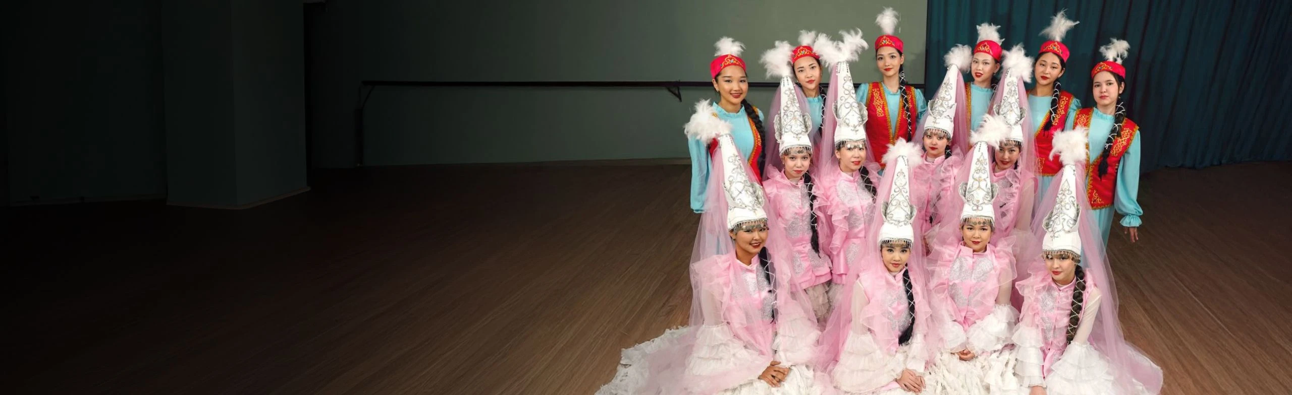 Постер Ансамбль "Акмарал": Стихия рода в Астрахани