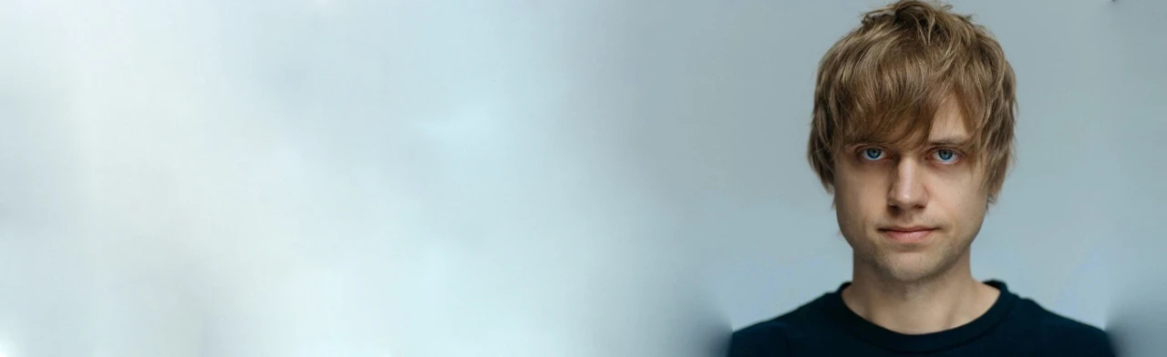 Постер Ваня Усович