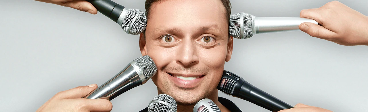 Постер Виктор Комаров