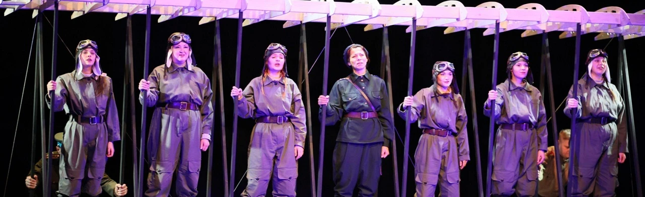 Постер Ласточки победы в Чайковском