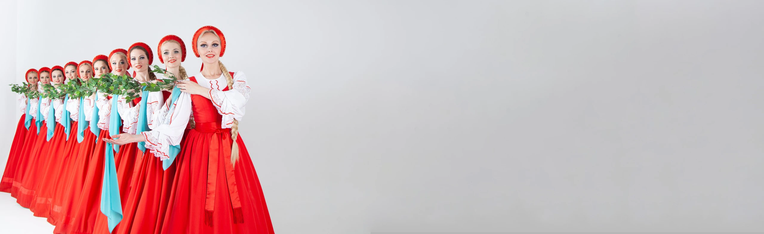 Постер Государственный академический хореографический ансамбль "Берёзка" им. Н. С. Надеждиной в Чебоксарах