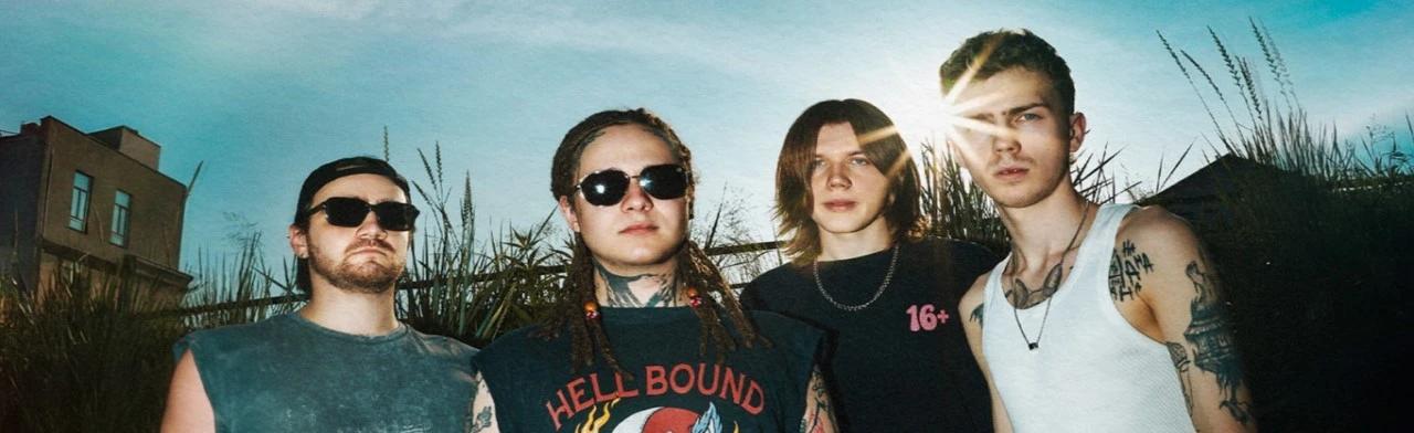 Постер Папин Олимпос