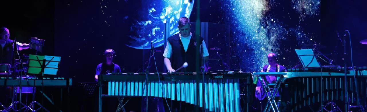 Постер Гиперзвук: Шоу барабанщиков “Чувство ритма" в Екатеринбурге