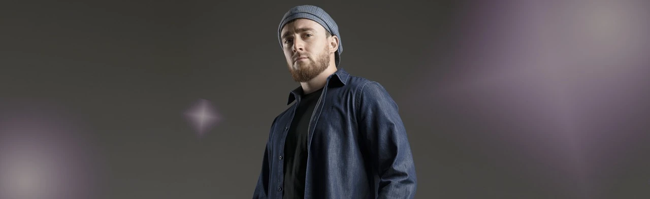 Постер Султан Лагучев в Элисте