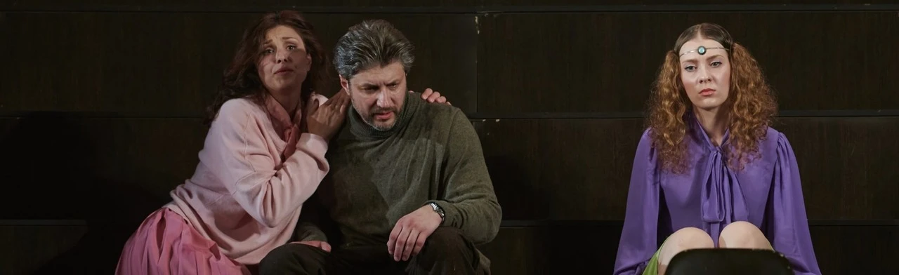 Постер Замок Рейвенскрофт