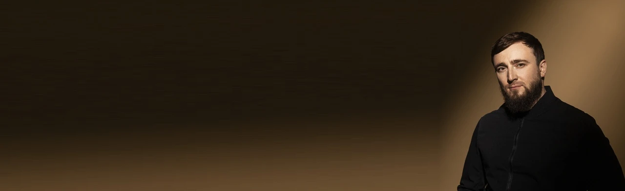 Постер Султан Лагучев