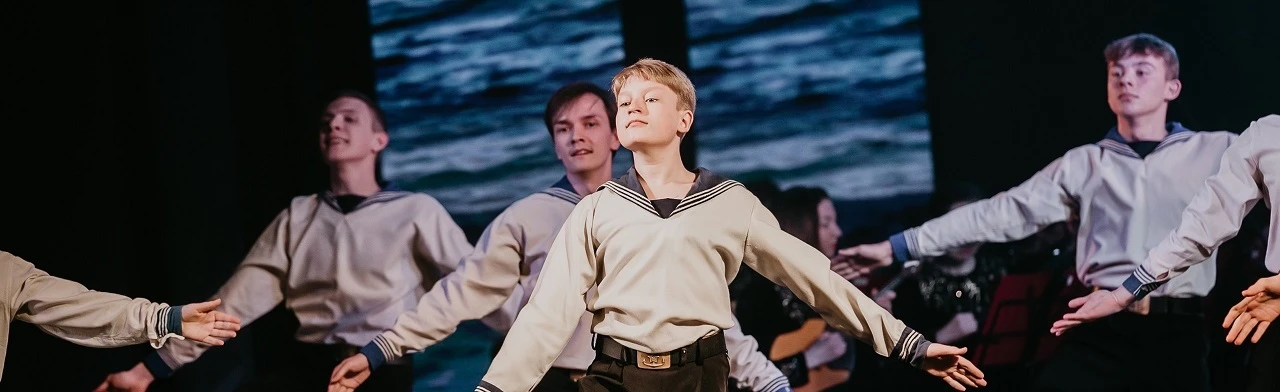 Постер Концерт хореографического ансамбля "Ветерок" в Кирове