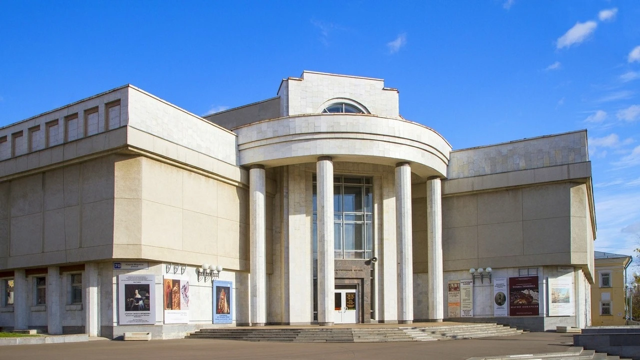 Постер КОГБУК «Вятский художественный музей»