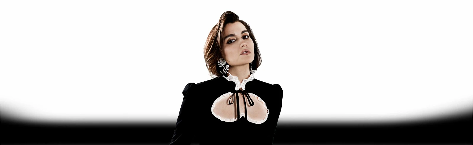 Постер Mona. Сольный концерт в Краснодаре