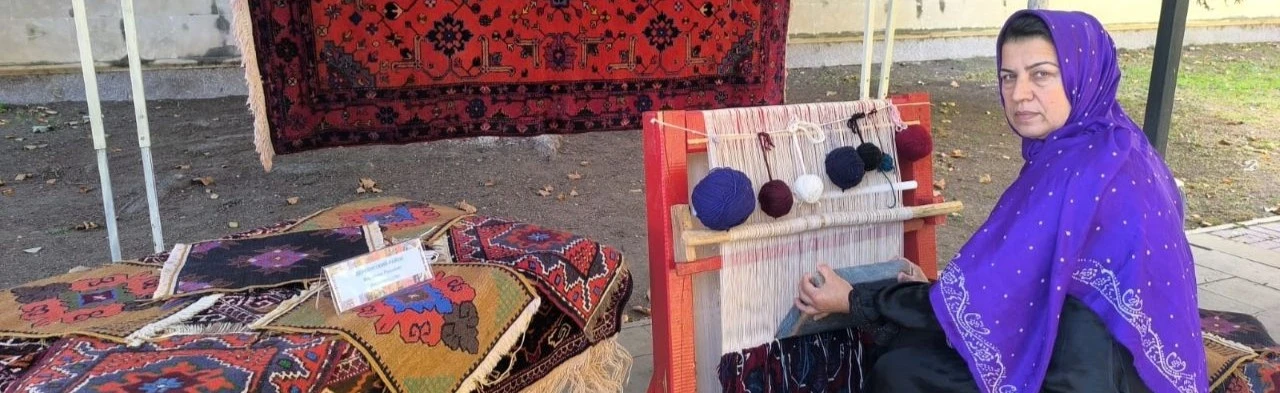 Постер Мастер–класс «Ковроделие – традиционное народное ремесло» в Махачкале