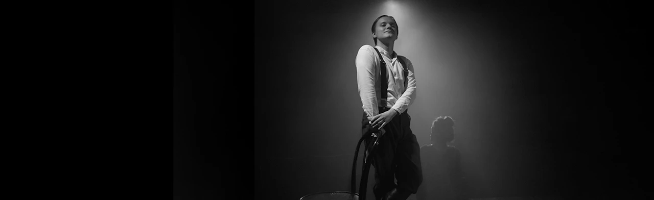 Постер Дни Турбиных в Москве