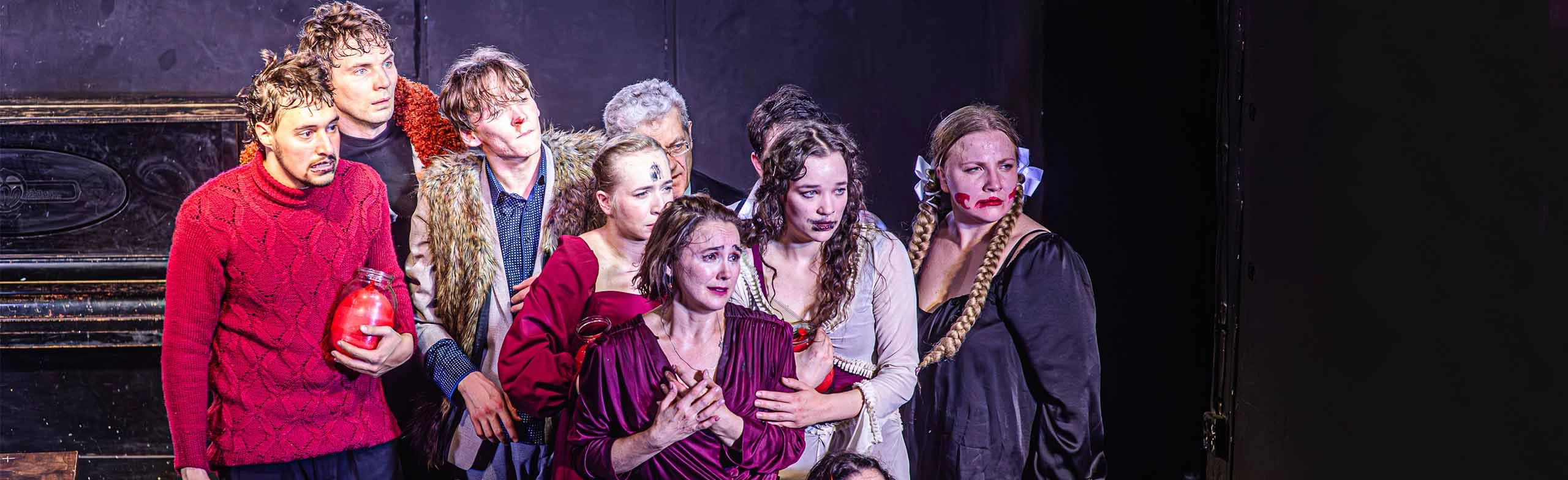 Постер Вишневый сад. Любовь на крови в Москве