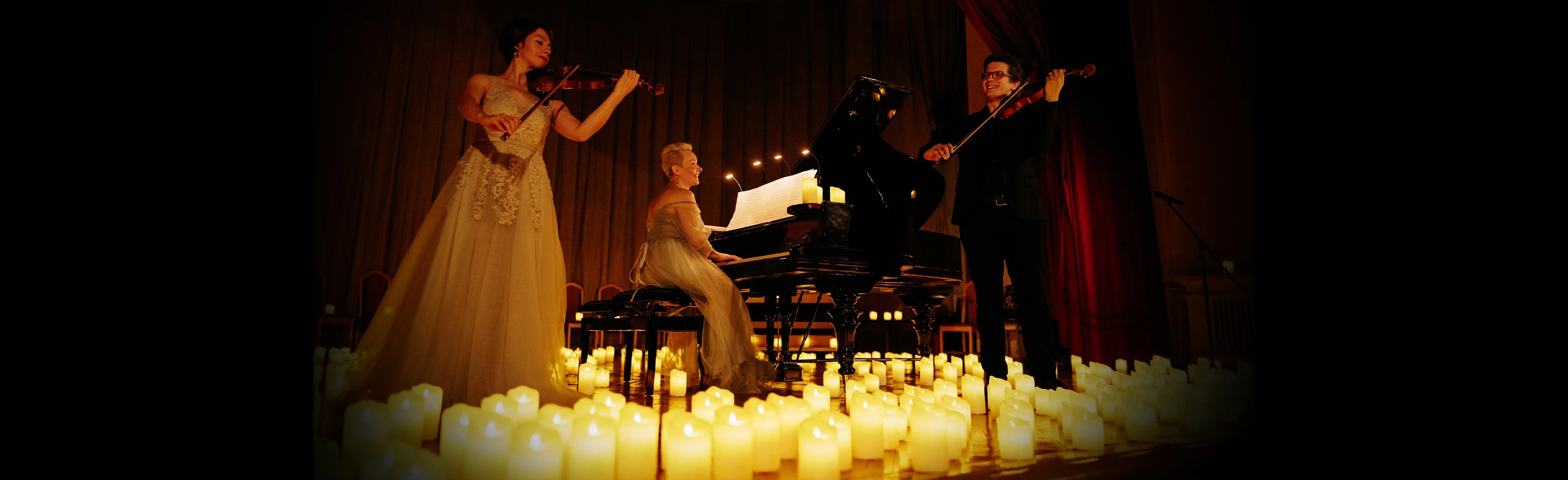 Постер Классика при свечах. Фредерик Шопен & Ференц Лист в Москве