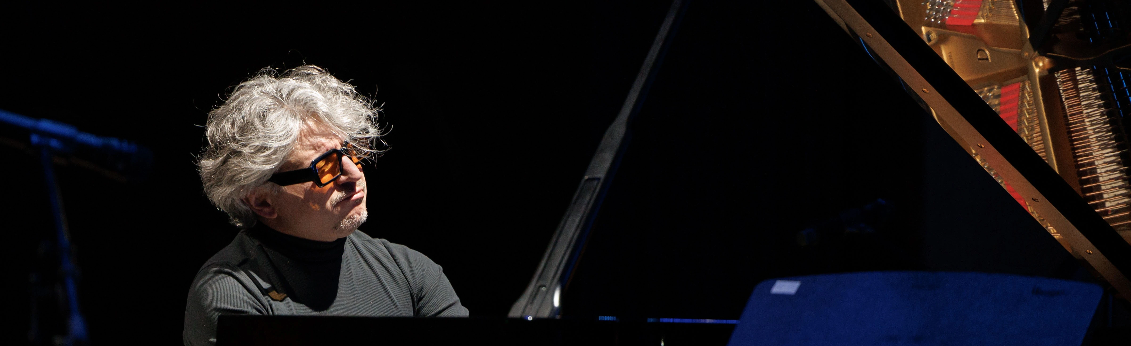 Постер Шаин Новрасли