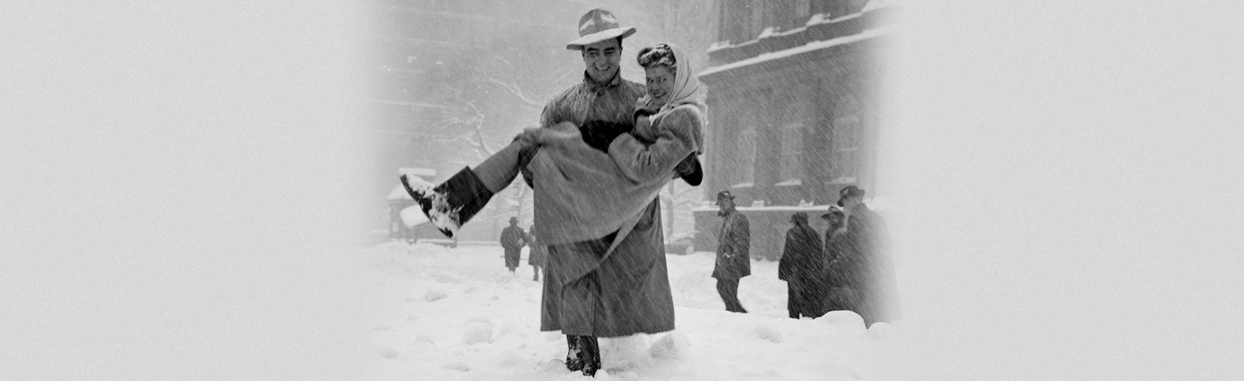 Постер Поэтомания. Невыносимая (с)нежность в Москве