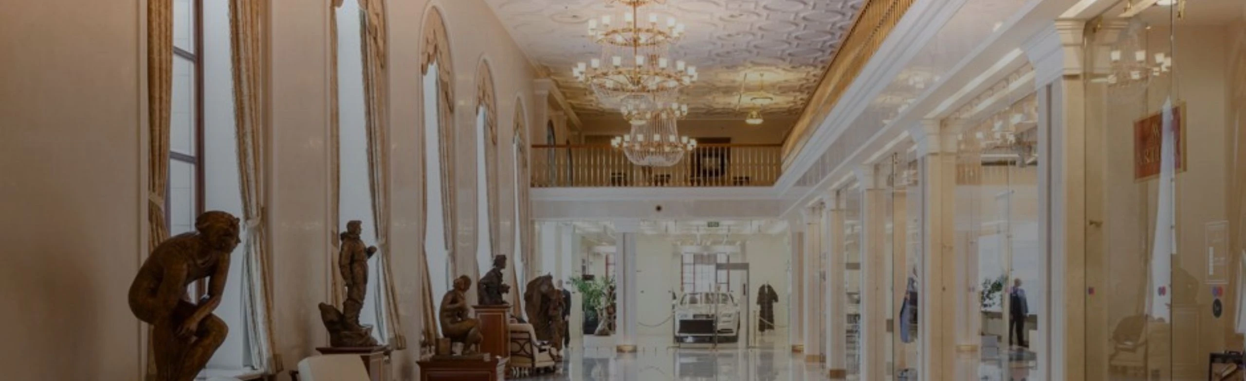 Постер Экскурсия в гостиницу «Украина»: роскошь сталинского ампира