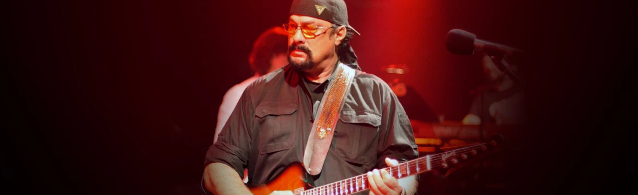 Постер Стивен Сигал