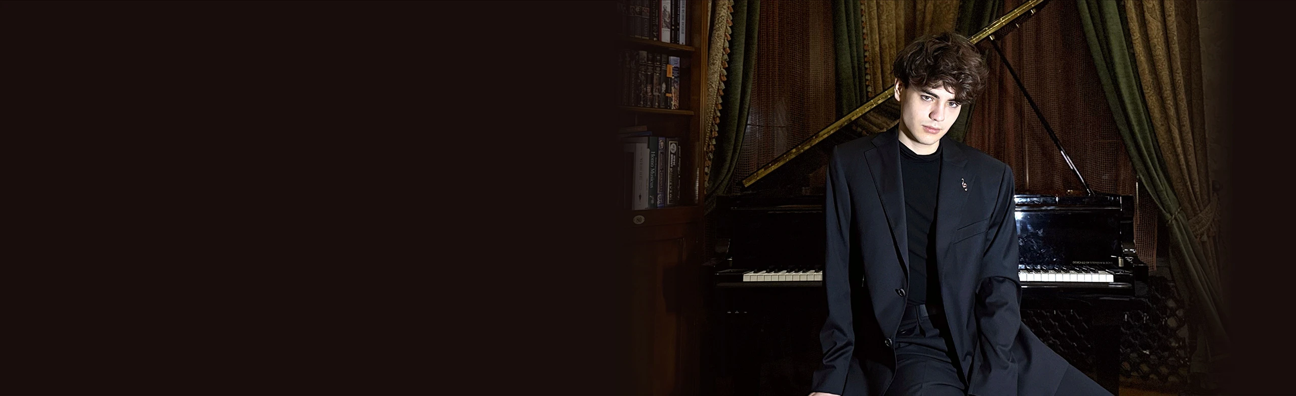 Постер Егор Арзамаскин (фортепиано)