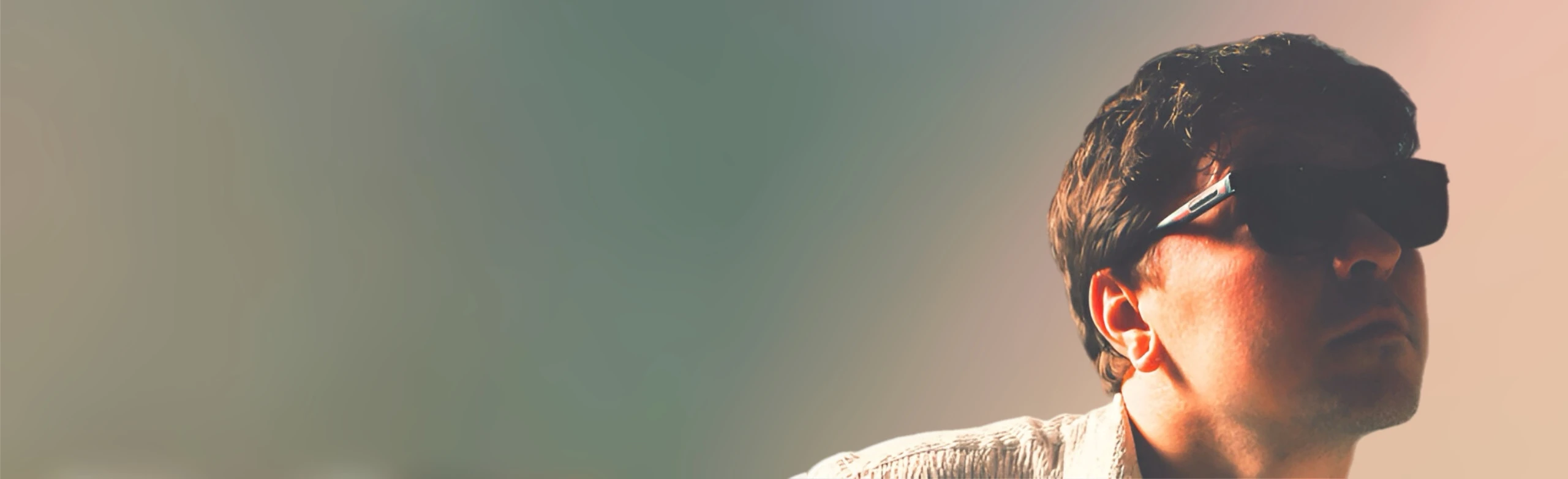 Постер Сатисфаер в Москве