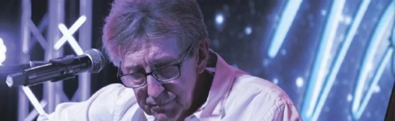 Постер 70 оттенков блюза