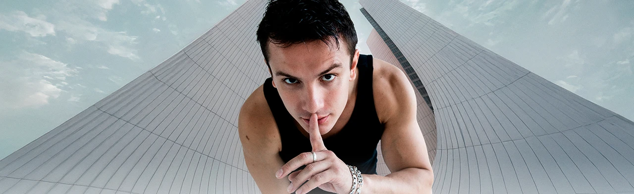 Постер NЮ Юрий Николаенко в Мурманске