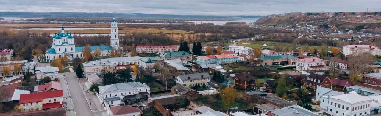 Постер Елабуга - город героев. Экскурсионный тур в Набережных Челнах