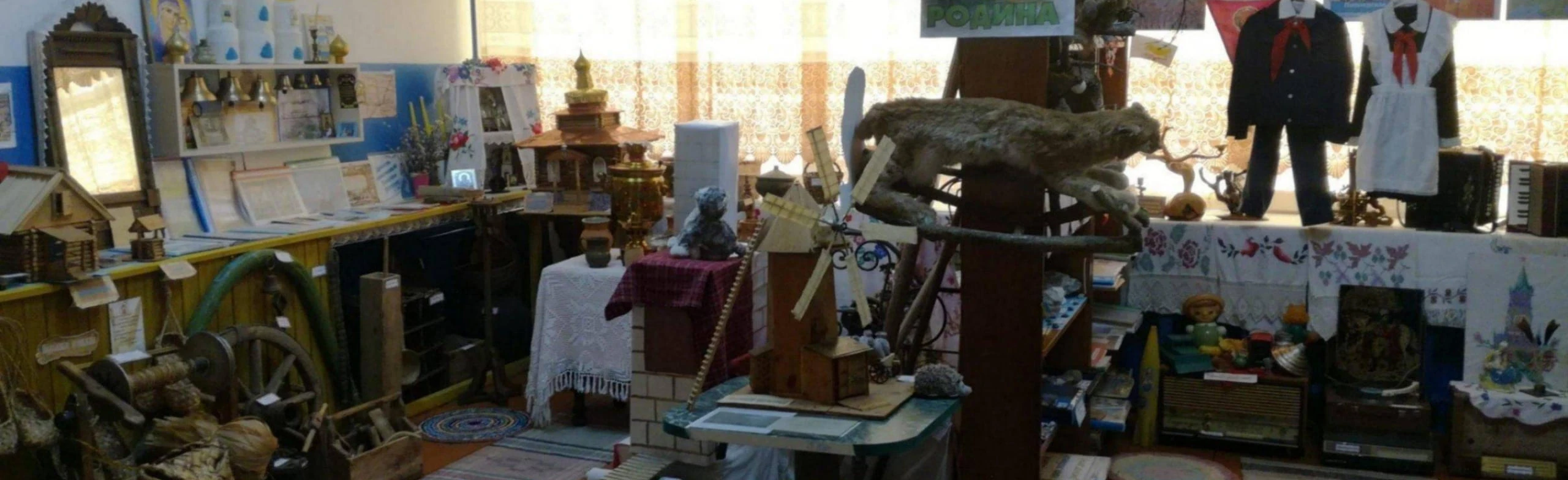 Постер Село родное на берегу реки. Экскурсия в Нижнем Новгороде