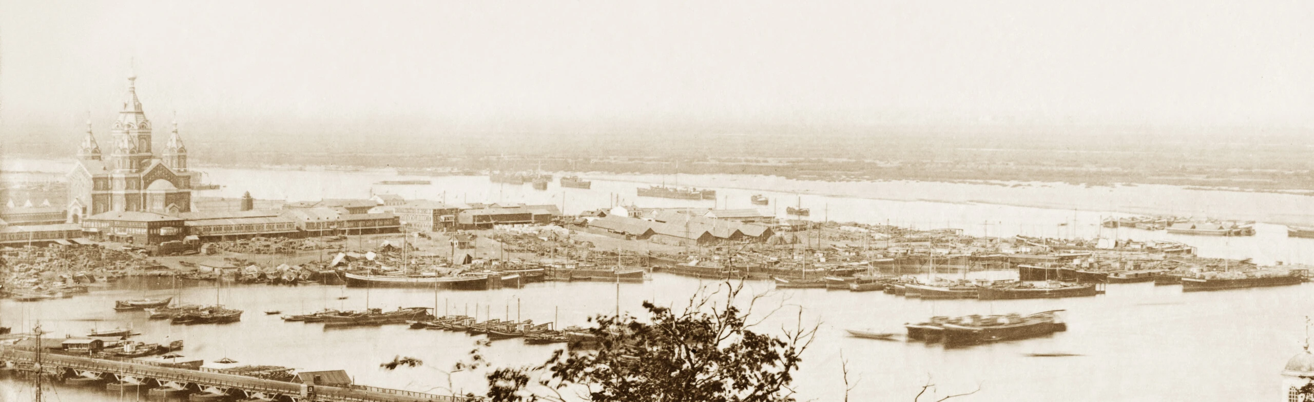 Постер Старый Нижний: Экскурсия в Нижнем Новгороде