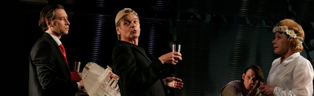 Постер Вышел ангел из тумана в Нижнем Новгороде