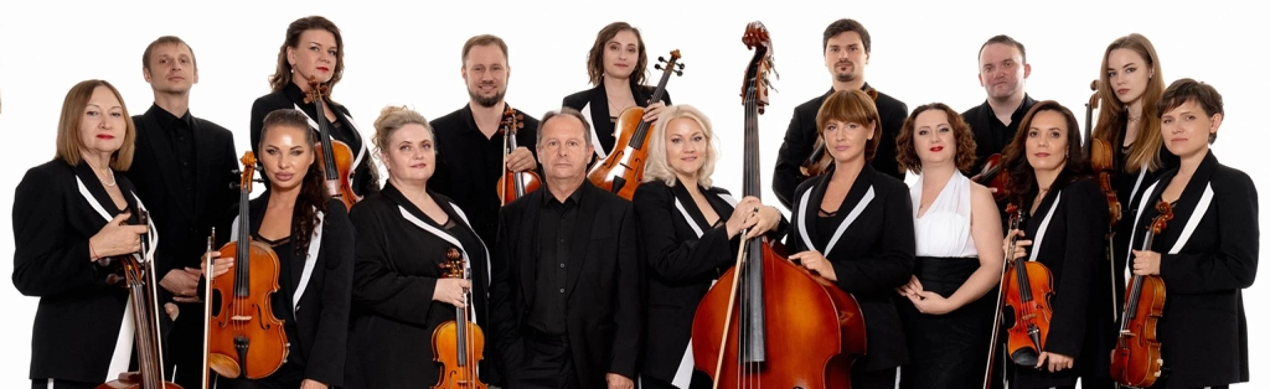 Постер Концерт Камерного струнного оркестра Владимирской филармонии с участием гитариста-виртуоза Романа Мирошниченко в Нижнем Новгороде