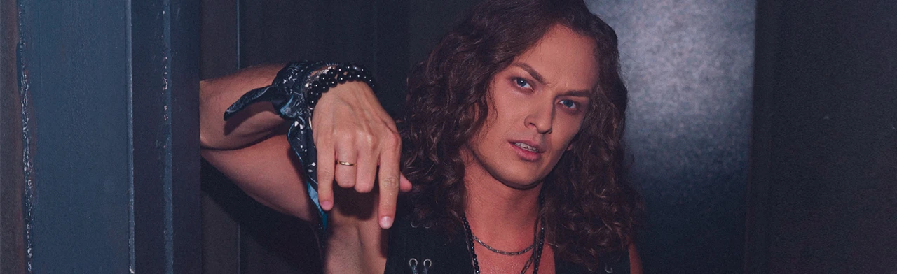 Постер Музыкальные сокровища 90-х. Сольный концерт Евгения Егорова в Новосибирске