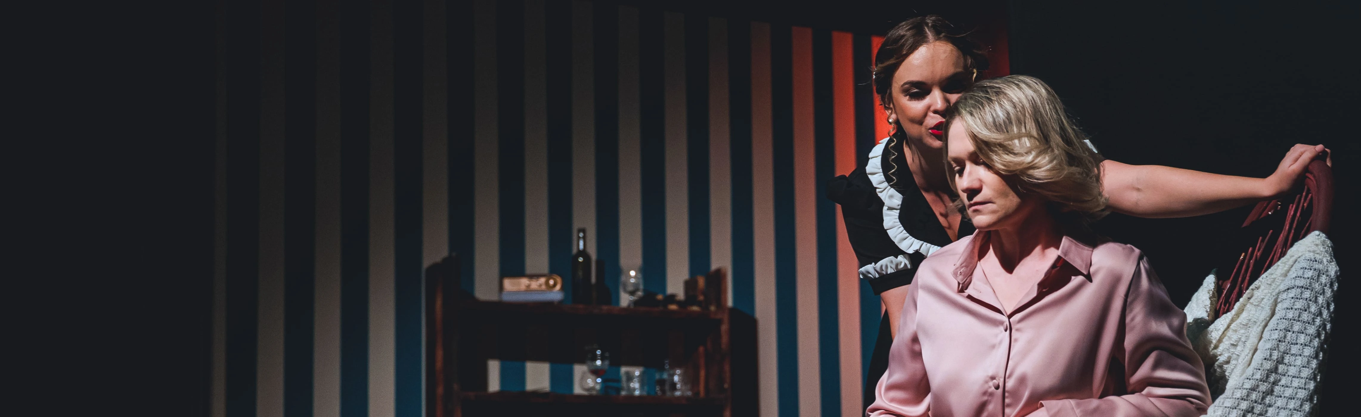 Постер Кипящие страсти в Новосибирске