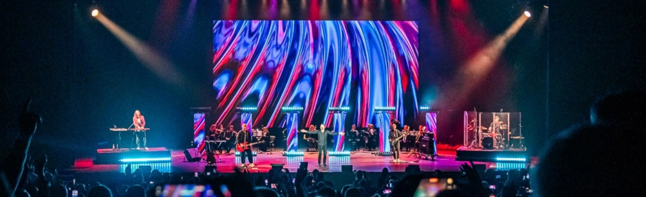 Постер Легендарные хиты Depeche Mode "Enjoy the Symphony": Шоу с оркестром в Новосибирске