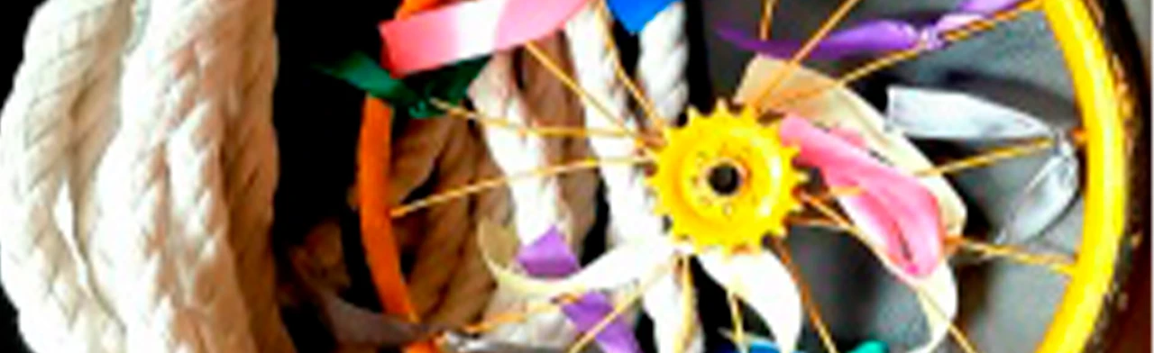 Постер История народных игр. Инфоурок в Оренбурге