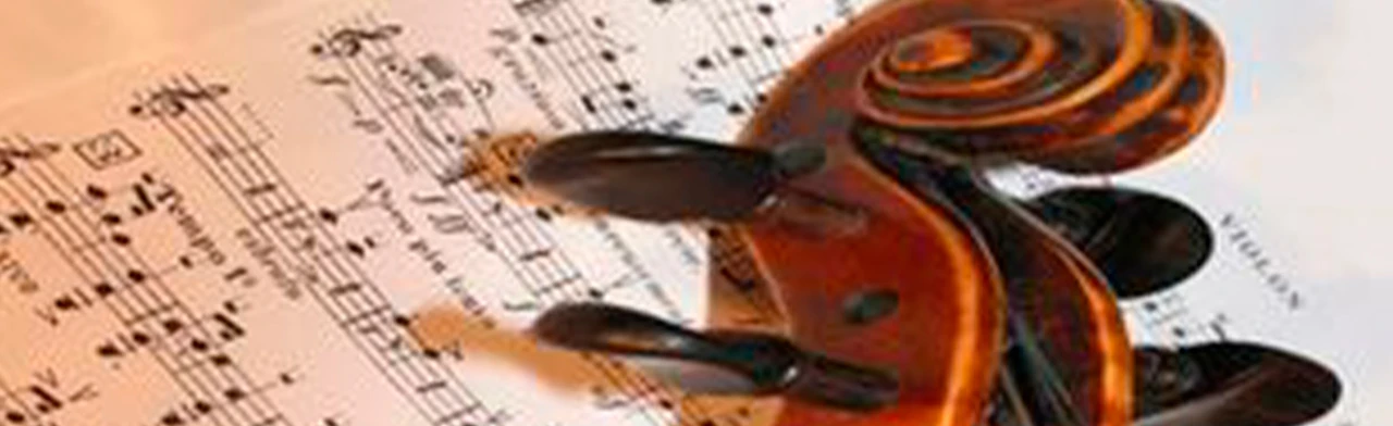 Постер Путешествие через века - от классики до современности. Программа в Оренбурге