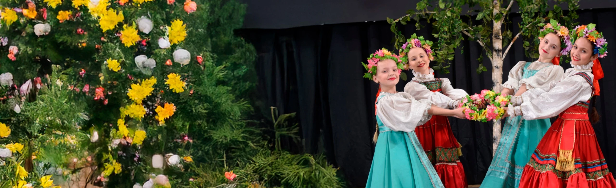 Постер Заслуженный коллектив народного творчества ансамбль Зернышко, "Диво дивное - песня русская"