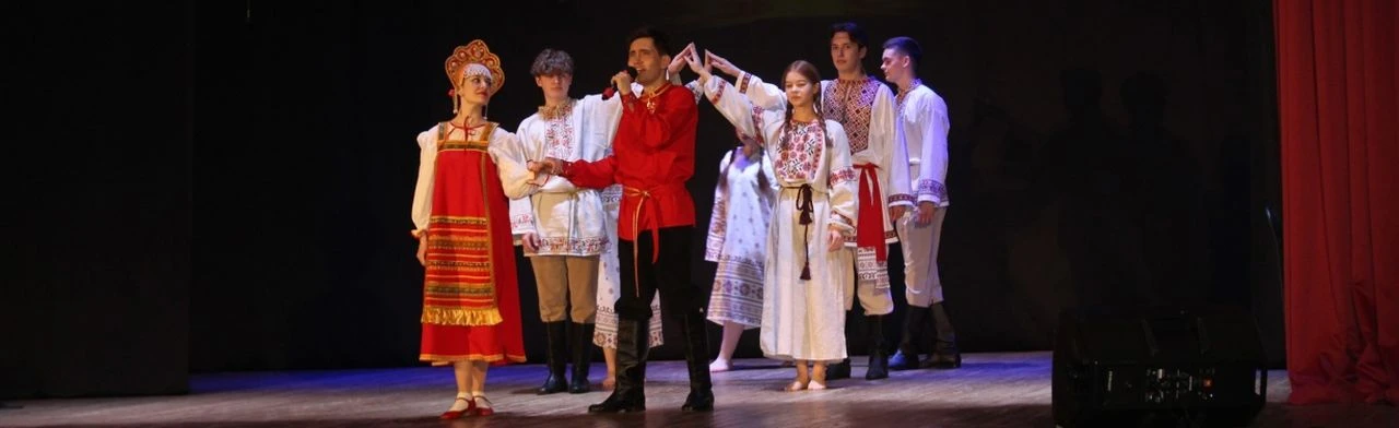 Постер Русские припевы: Музыкальная игра в Перми