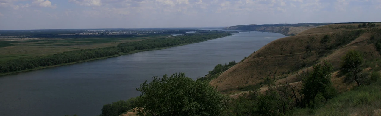 Постер Тихий Дон - это не просто река в Ростове-на-Дону