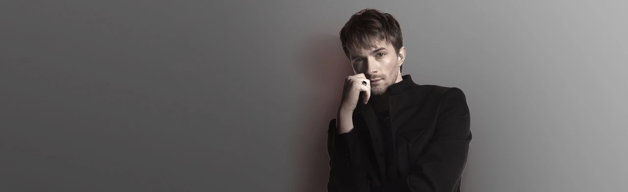 Постер Свят