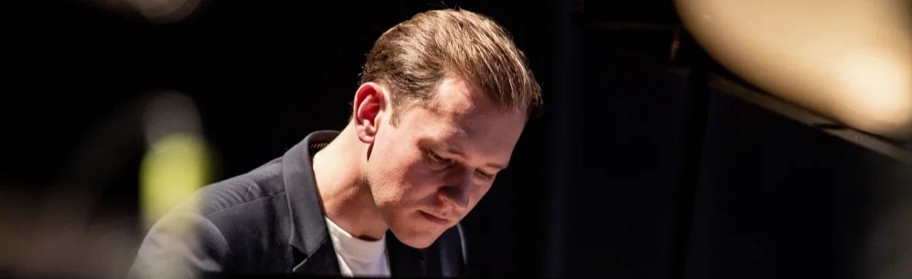 Постер Евгений Лебедев в Ростове-на-Дону