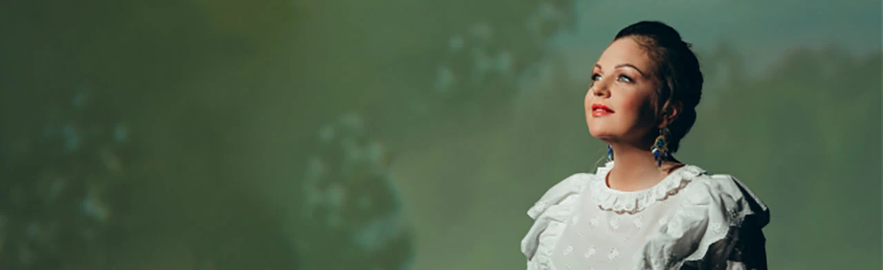 Постер Марина Девятова