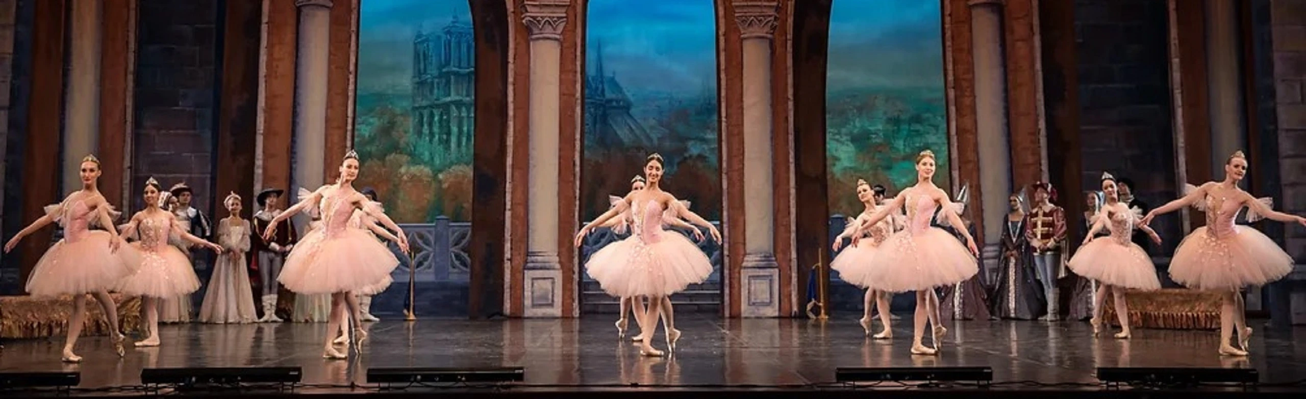 Постер Эсмеральда. Балет в Саранске