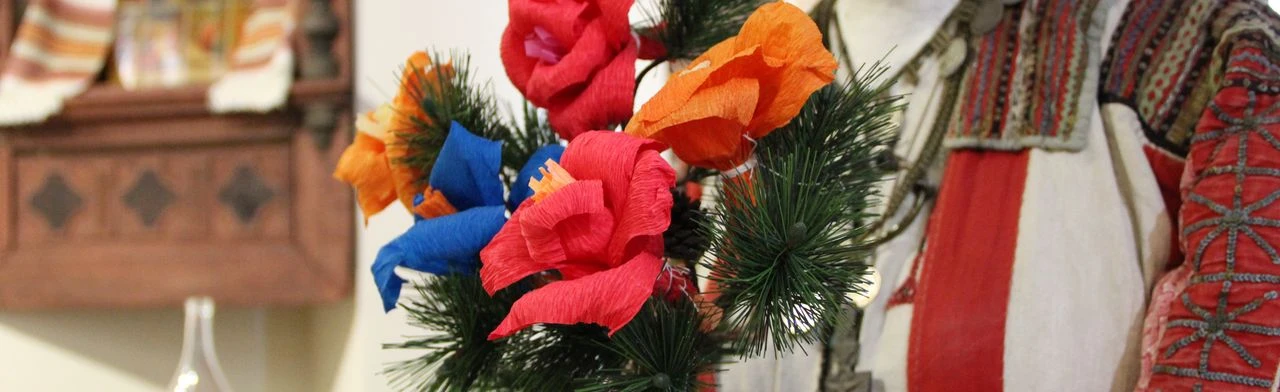 Постер Две ветки одного дерева в Саранске