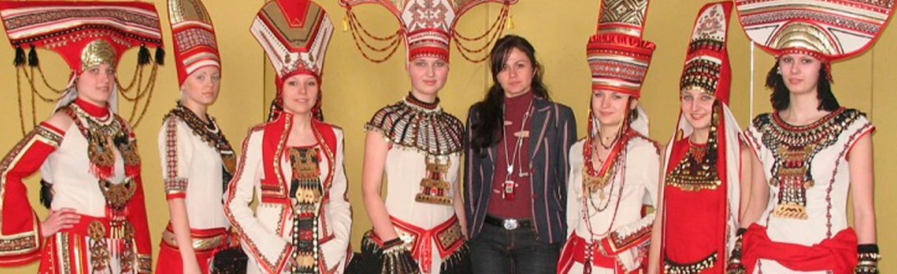 Постер В ритме предков: живая традиция мордовского костюма в Саранске