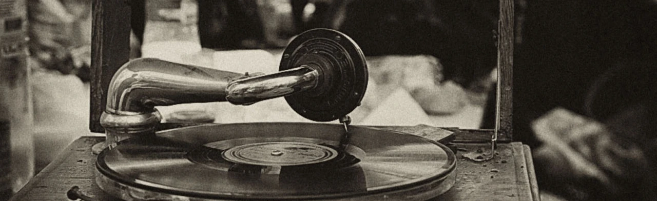 Постер История винила. Информационно-познавательная беседа в Саранске