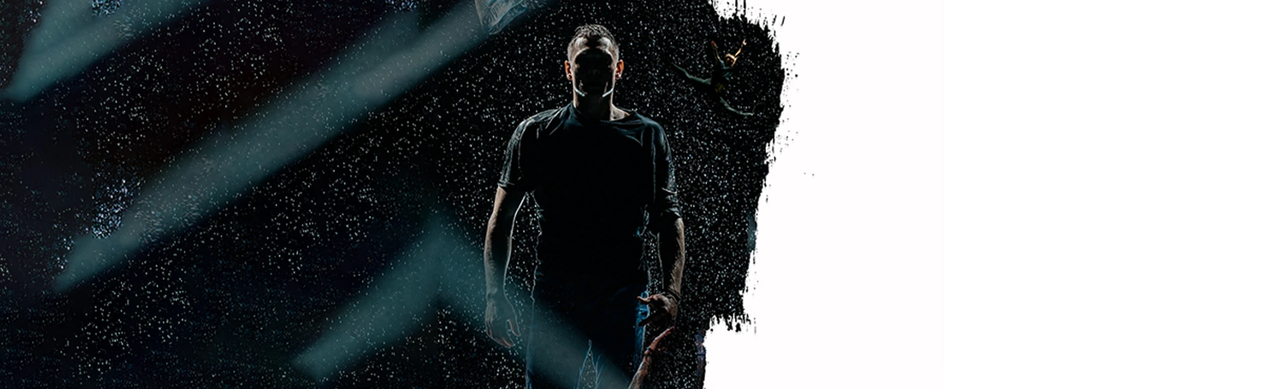 Постер Шоу под дождем в Саратове