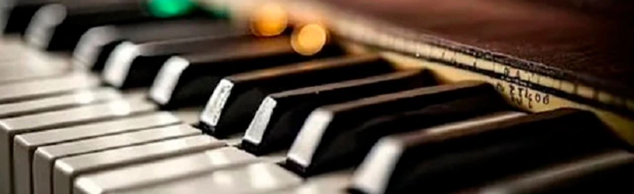 Постер С музыкой по жизни в Смоленске