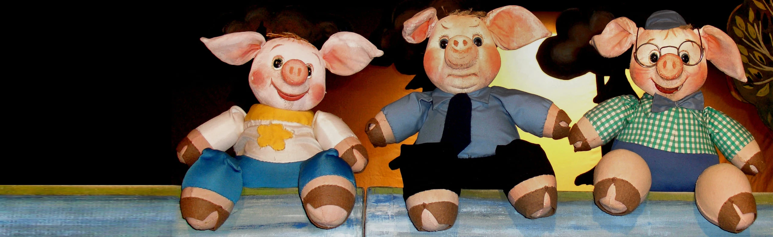 Постер спектакль "Три поросенка" Самарский театр кукол в Самаре